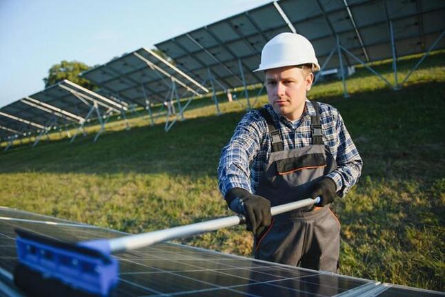 Solar Farm Clean in Earl Shilton